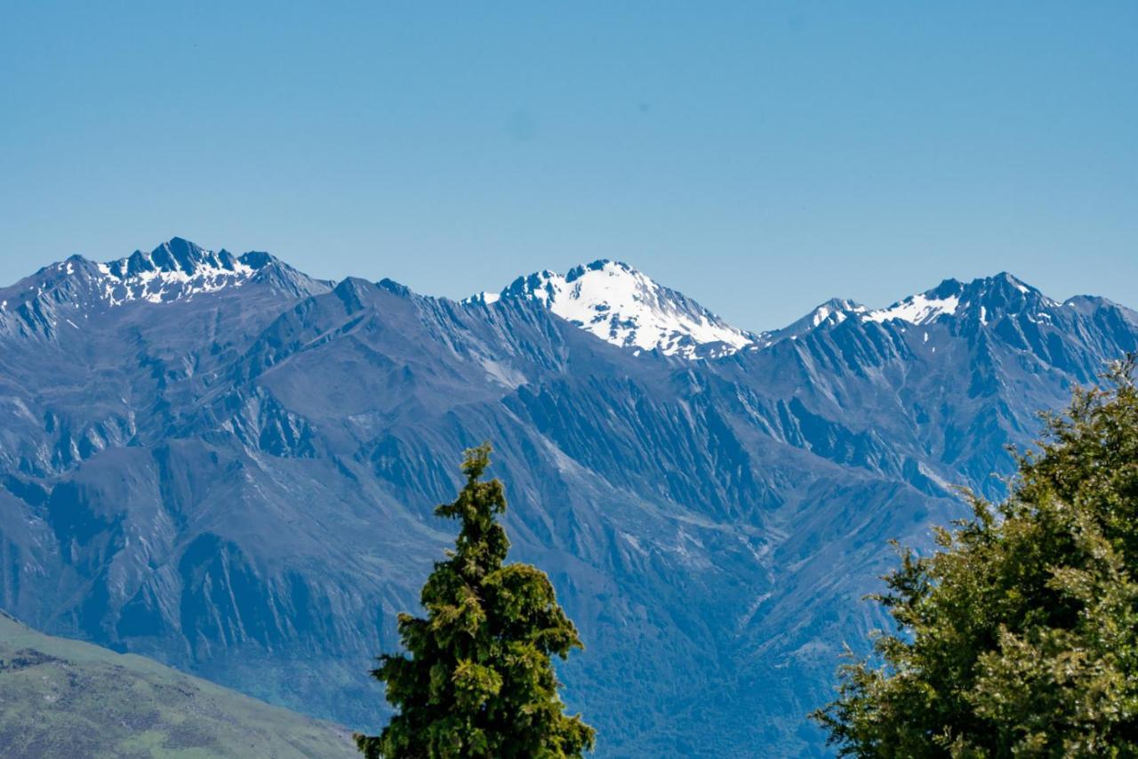 Views On Parry - Lake Hawea Holiday Home 外观 照片