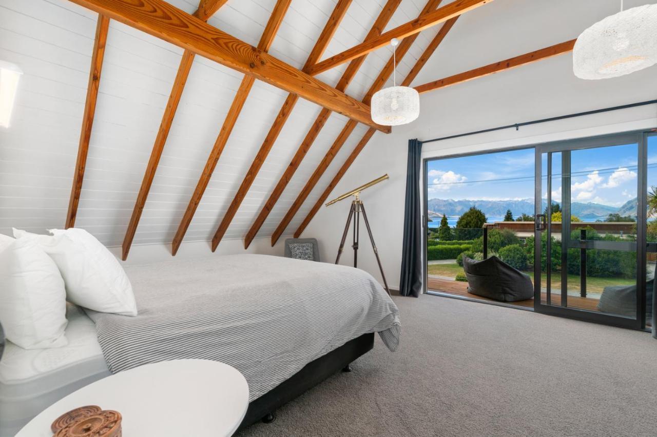 Views On Parry - Lake Hawea Holiday Home 外观 照片