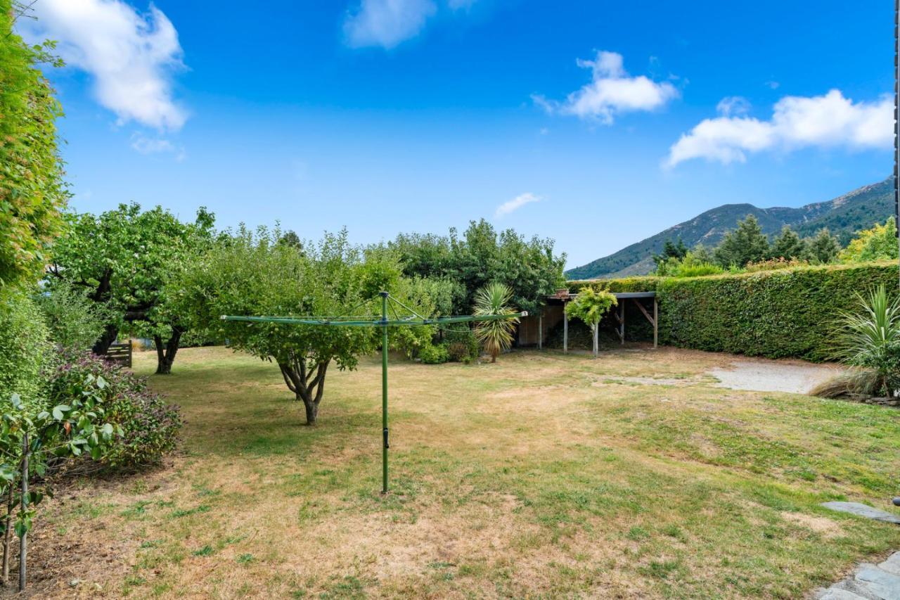 Views On Parry - Lake Hawea Holiday Home 外观 照片